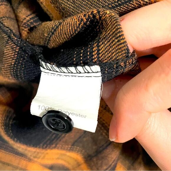 Copper Women’s Plaid Button Down - Picture 7 of 8